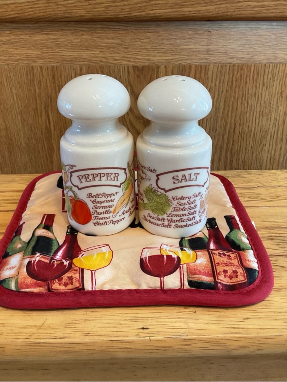 Avon White Ceramic Salt and Pepper Shaker Set with Wine Print Mat